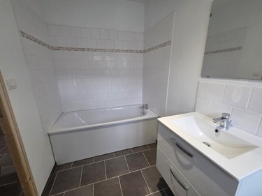 Location maison Cambrai 59400 Nord 56 m2 2 pièces 615 euros