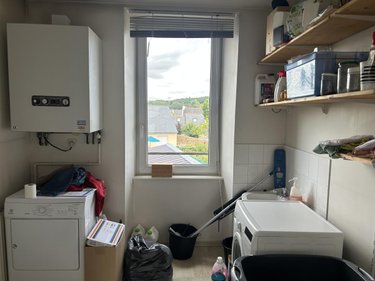 Fonds et murs commerciaux a vendre Guingamp 22200 Côtes-d'Armor 135 m2  227360 euros