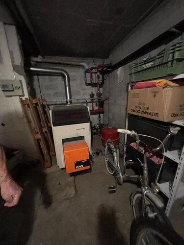 Fonds et murs commerciaux a vendre Locminé 56500 Morbihan 290 m2  230080 euros