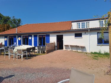 Fonds et murs commerciaux a vendre Ardres 62610 Pas-de-Calais 100 m2  693548 euros