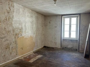 Maison a vendre Huelgoat 29690 Finistère 89 m2  53000 euros