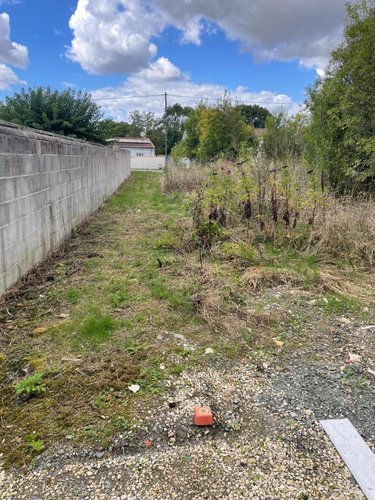 Terrain a batir a vendre Saint-Jean-de-Liversay 17170 Charente-Maritime 1270 m2  89250 euros