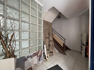 Fonds et murs commerciaux a vendre Lodève 34700 Hérault 68 m2  72080 euros