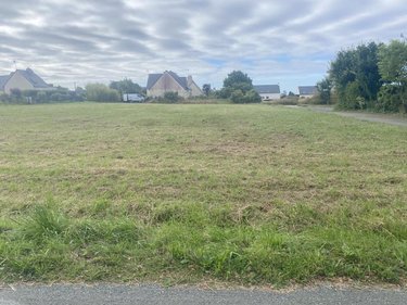 Terrain a batir a vendre Plomeur 29120 Finistère 702 m2  77000 euros