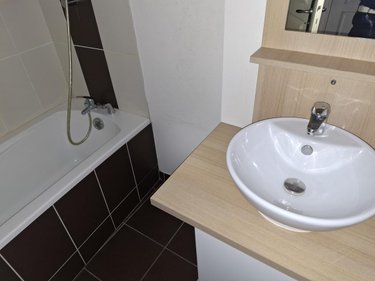 Immeuble a vendre Saintes 17100 Charente-Maritime 332 m2  462000 euros