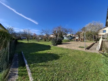 Maison a vendre Saintes 17100 Charente-Maritime 169 m2 6 pièces 280000 euros