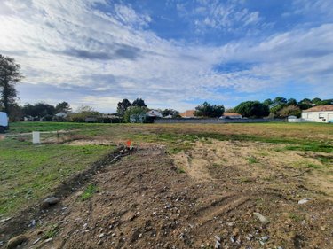 Terrain a batir a vendre Saint-Hilaire-de-Riez 85270 Vendée 994 m2  209350 euros