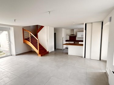 Location maison Guer 56380 Morbihan 110 m2 3 pièces 900 euros