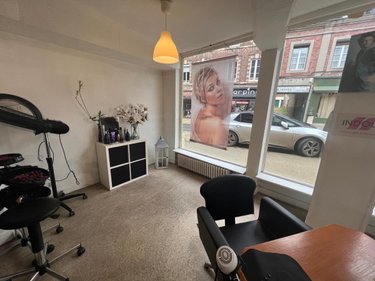 Location fonds et murs commerciaux Orbec 14290 Calvados 60 m2  615 euros