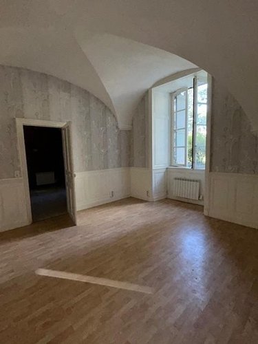 Appartement a vendre Thiers 63300 Puy-de-Dôme 77 m2 4 pièces 37000 euros