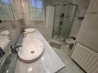 Maison a vendre Saintes 17100 Charente-Maritime 137 m2 6 pièces 314760 euros