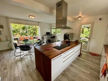 Maison a vendre Divonne-les-Bains 01220 Ain 147 m2 6 pièces 975000 euros