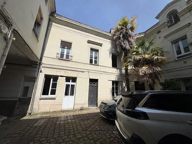 Immeuble a vendre Saumur 49400 Maine-et-Loire 661 m2  699800 euros