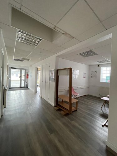 Fonds et murs commerciaux a vendre Locminé 56500 Morbihan 318 m2  411380 euros