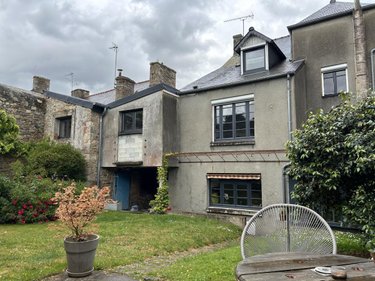 Maison a vendre Guingamp 22200 Côtes-d'Armor 225 m2 10 pièces 249888 euros