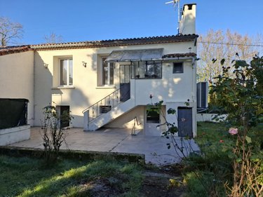 Maison a vendre Saintes 17100 Charente-Maritime 57 m2 3 pièces 178364 euros