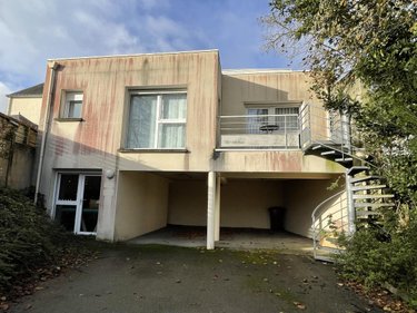 Fonds et murs commerciaux a vendre Locminé 56500 Morbihan 318 m2  411380 euros