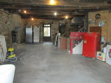 Maison a vendre Carhaix-Plouguer 29270 Finistère 244 m2 5 pièces 107610 euros
