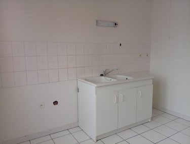 Location appartement Reims 51100 Marne 56 m2 2 pièces 735 euros