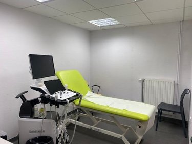 Fonds et murs commerciaux a vendre Besançon 25000 Doubs 270 m2  499800 euros