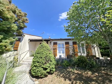 Maison a vendre Saintes 17100 Charente-Maritime 137 m2 6 pièces 314760 euros