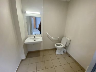 Fonds et murs commerciaux a vendre Étriché 49330 Maine-et-Loire 191 m2  273000 euros