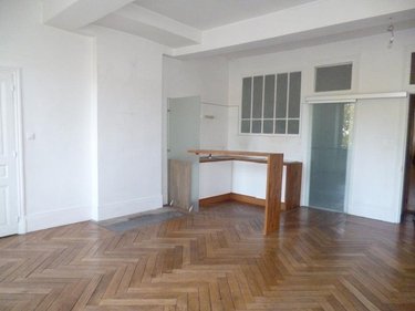 Location appartement Bourg-en-Bresse 01000 Ain 35 m2 1 pièce 510 euros