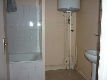 Location appartement Bourg-en-Bresse 01000 Ain 22 m2 1 pièce 320 euros