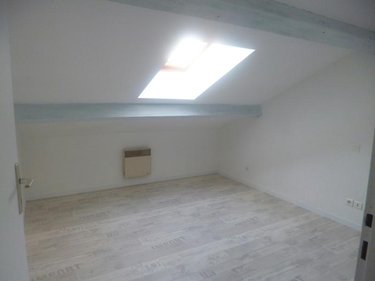 Location appartement Bourg-en-Bresse 01000 Ain 22 m2 1 pièce 320 euros