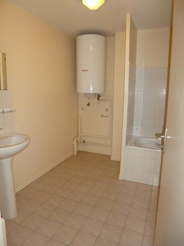 Location appartement Bourg-en-Bresse 01000 Ain 60 m2 3 pièces 615 euros
