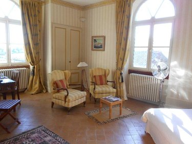 propriete a vendre Hurigny 71870 Saône-et-Loire 860 m2 10 pièces 1680000 euros