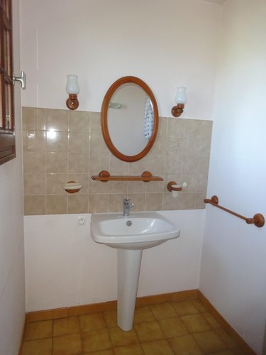 Location maison Arcisses 28400 Eure-et-Loir 100 m2 4 pièces 850 euros