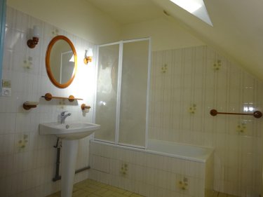 Location maison Arcisses 28400 Eure-et-Loir 100 m2 4 pièces 850 euros