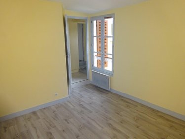 Location appartement Arcisses 28400 Eure-et-Loir 59 m2 3 pièces 410 euros