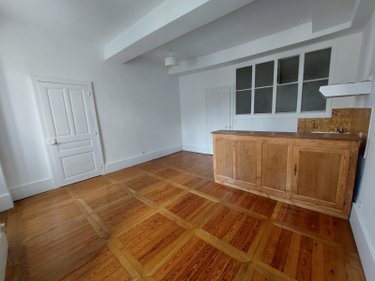 Location appartement Bourg-en-Bresse 01000 Ain 33 m2 1 pièce 460 euros