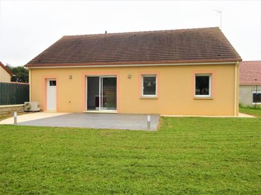 Location maison Nogent-le-Rotrou 28400 Eure-et-Loir 91 m2 5 pièces 860 euros