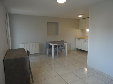 Location appartement Bourg-en-Bresse 01000 Ain 19 m2 1 pièce 515 euros
