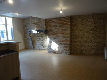 Location appartement Bourg-en-Bresse 01000 Ain 73 m2 4 pièces 600 euros