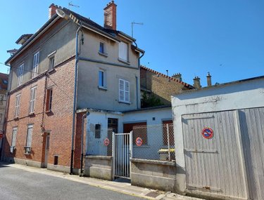 Immeuble a vendre Attigny 08130 Ardennes 200 m2  197072 euros