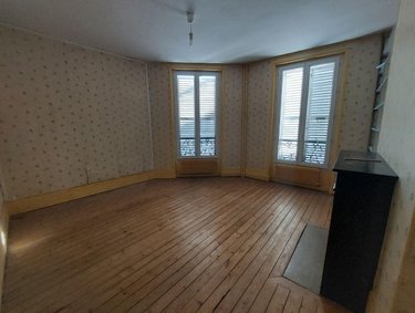 Immeuble a vendre Attigny 08130 Ardennes 200 m2  197072 euros