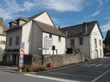 Immeuble a vendre Argentat-sur-Dordogne 19400 Corrèze 400 m2  130122 euros