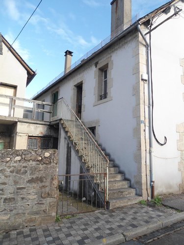 Immeuble a vendre Argentat-sur-Dordogne 19400 Corrèze 400 m2  130122 euros