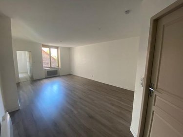Location appartement Louhans 71500 Saône-et-Loire 53 m2 2 pièces 437 euros