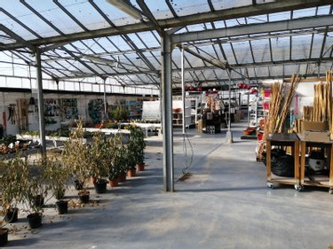 Fonds et murs commerciaux a vendre Puiseaux 45390 Loiret  176600 euros