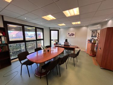 Fonds et murs commerciaux a vendre Genillé 37460 Indre-et-Loire 190 m2  291200 euros