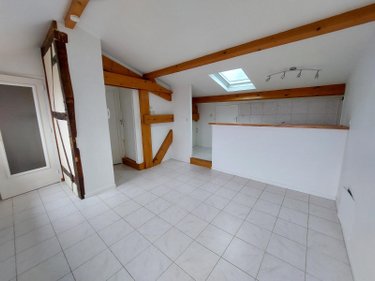 Location appartement Bourg-en-Bresse 01000 Ain 29 m2 2 pièces 418 euros