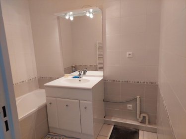Location appartement Bourg-en-Bresse 01000 Ain 76 m2 3 pièces 870 euros
