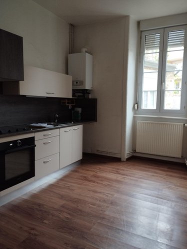 Immeuble a vendre Guingamp 22200 Côtes-d'Armor 515 m2  518500 euros