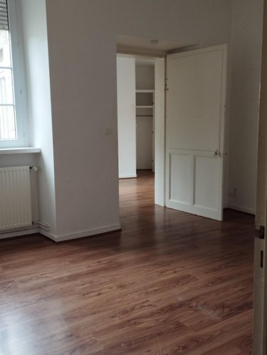 Immeuble a vendre Guingamp 22200 Côtes-d'Armor 515 m2  518500 euros