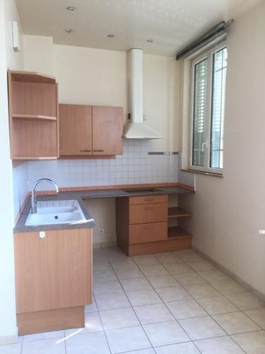 Location appartement Reims 51100 Marne 74 m2 4 pièces 1010 euros